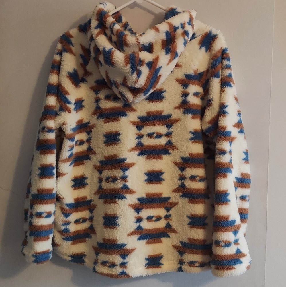 Sherpa Aztec hoodie with kangaroo pocket - Picture 2 of 5